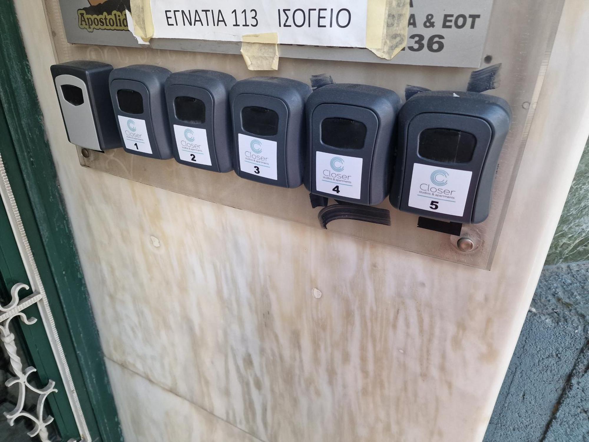Closer "Egnatia Apartment 4" 塞萨洛尼基 外观 照片